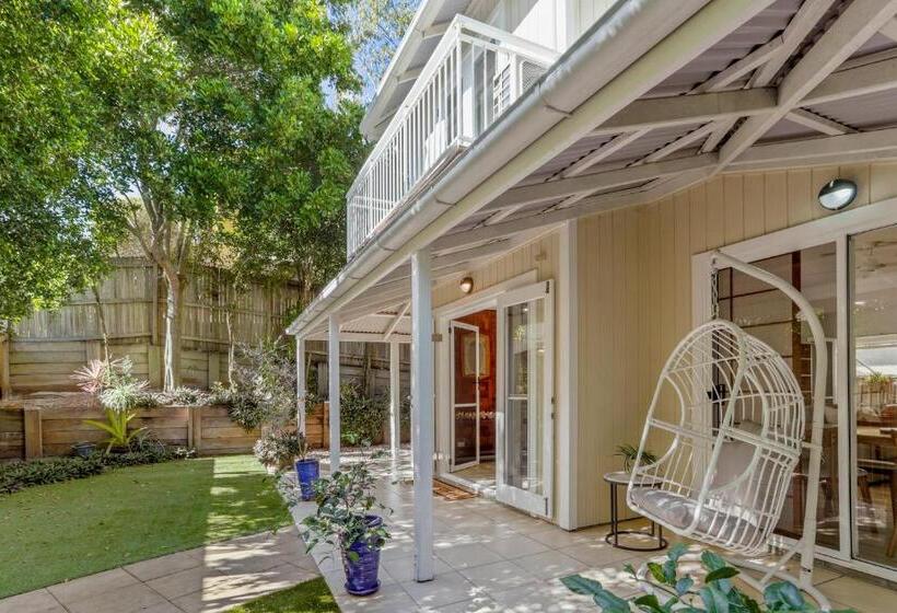 Peaceful Family Villa, Sunrise Beach