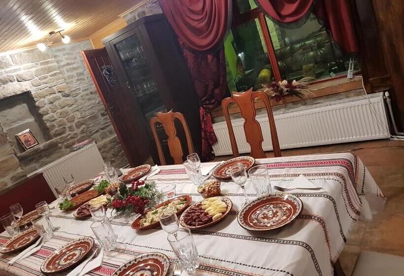 פנסיון вила поликсения петиня