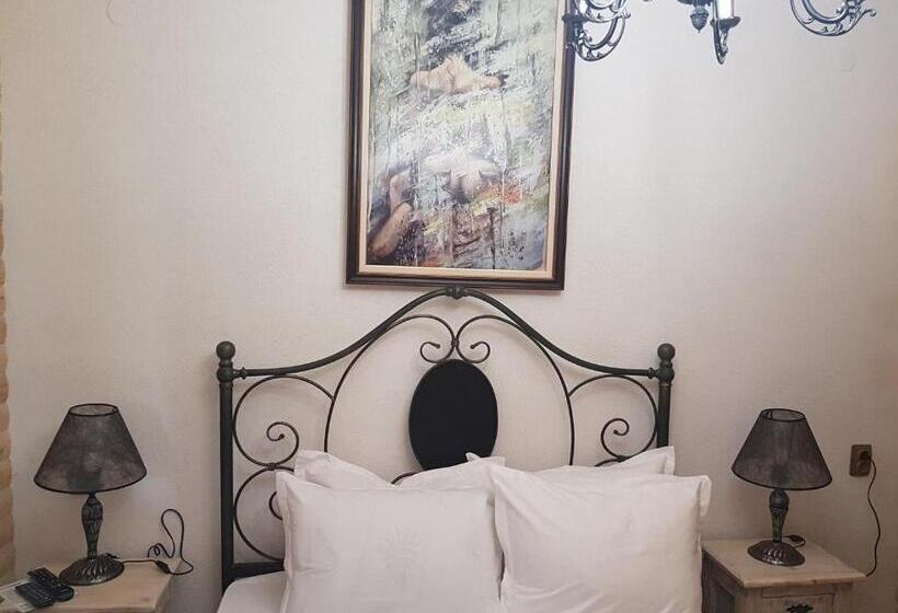 פנסיון вила поликсения петиня