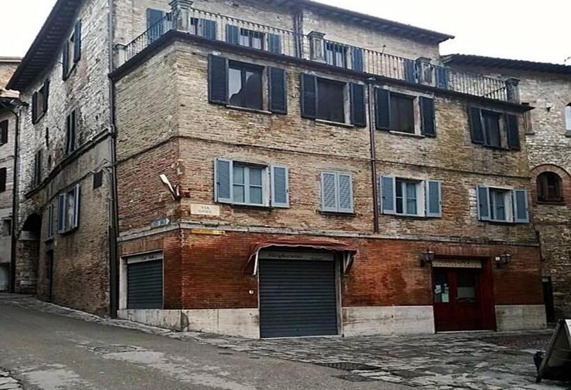 膳宿费 Affittacamere In Centro