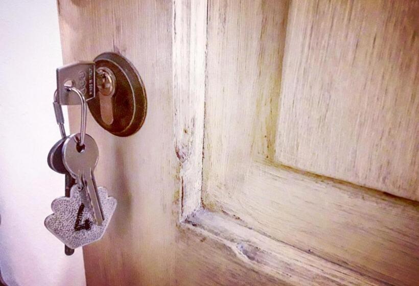 膳宿费 Affittacamere In Centro