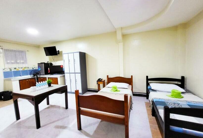 پانسیون B&j Guesthouse And Tours