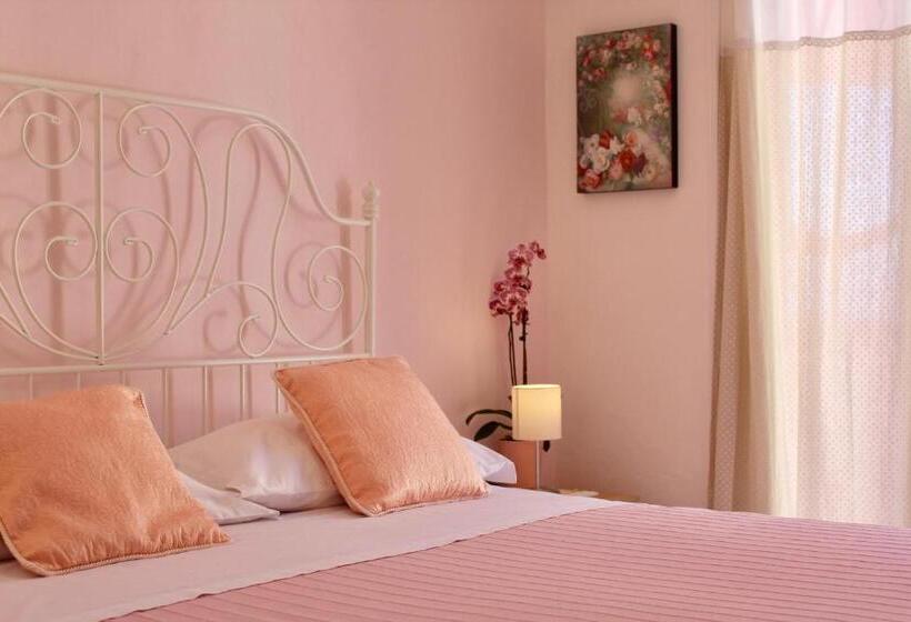 Пансион Caramico Room