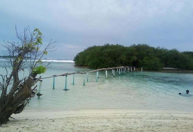 پانسیون Eden Blue