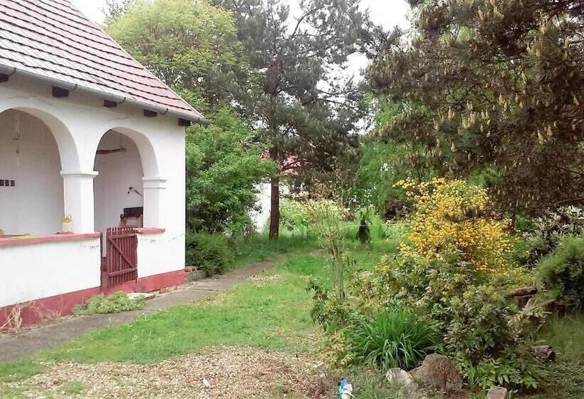 ペンション Gádoros Vendégház