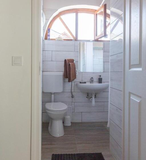 ペンション Gádoros Vendégház