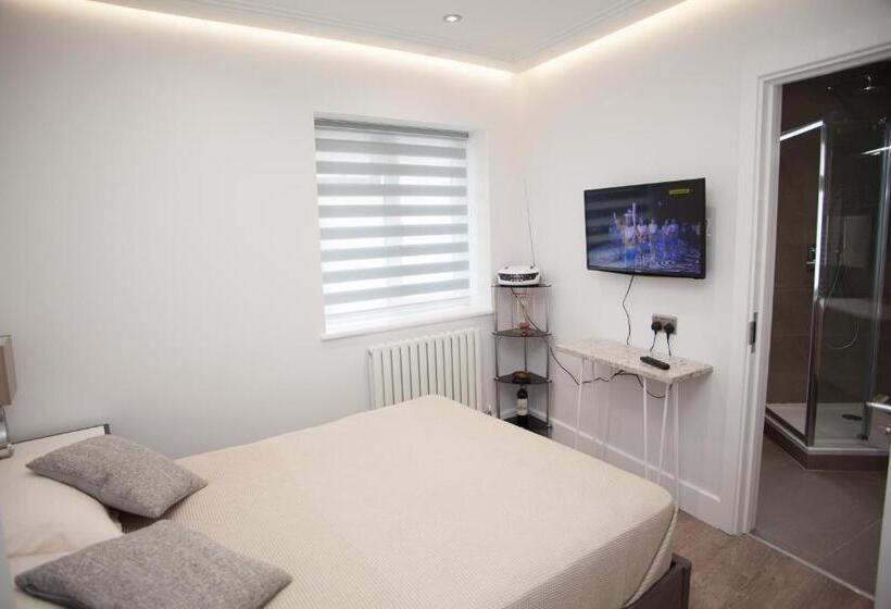 Пансион Goldbeaters House