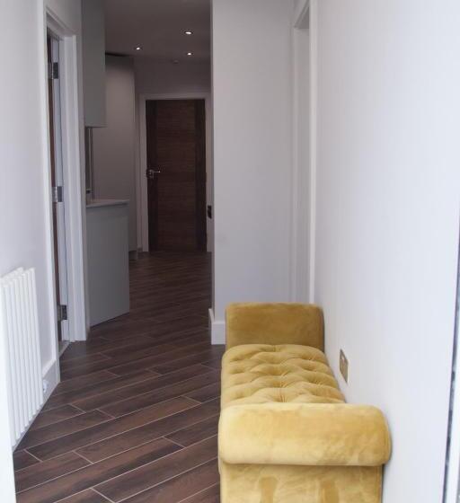 Пансион Goldbeaters House