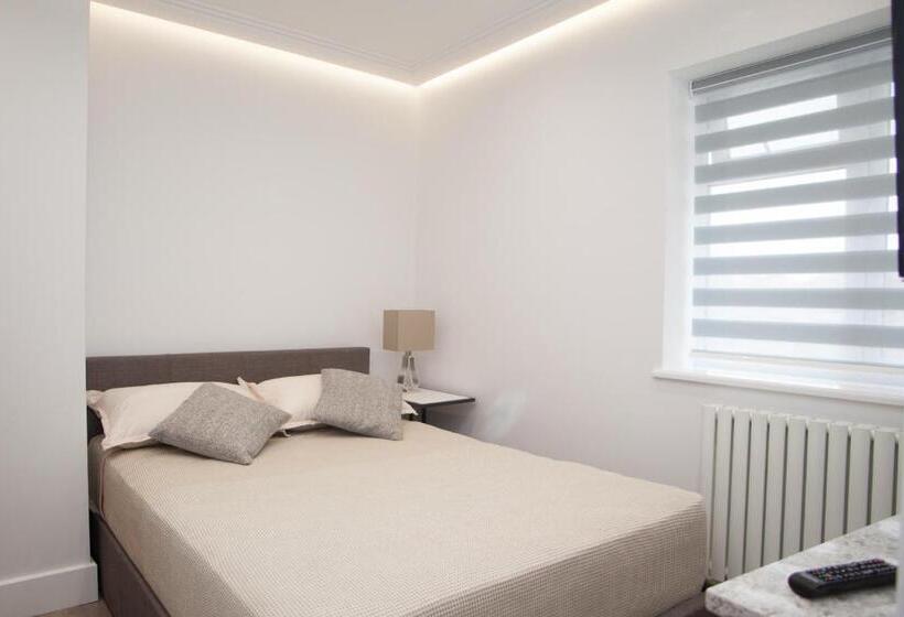 Пансион Goldbeaters House