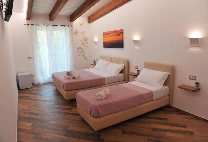 פנסיון Il Covo Degli Dei