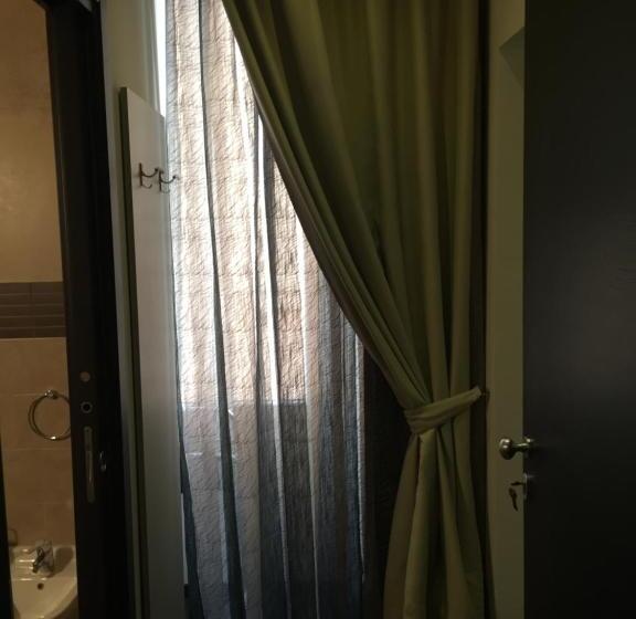 ペンション Les Chambres De La Place