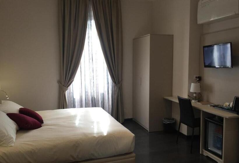 ペンション Les Chambres De La Place