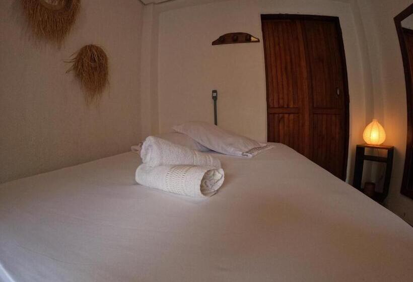 بنسيون Morada Da Xica