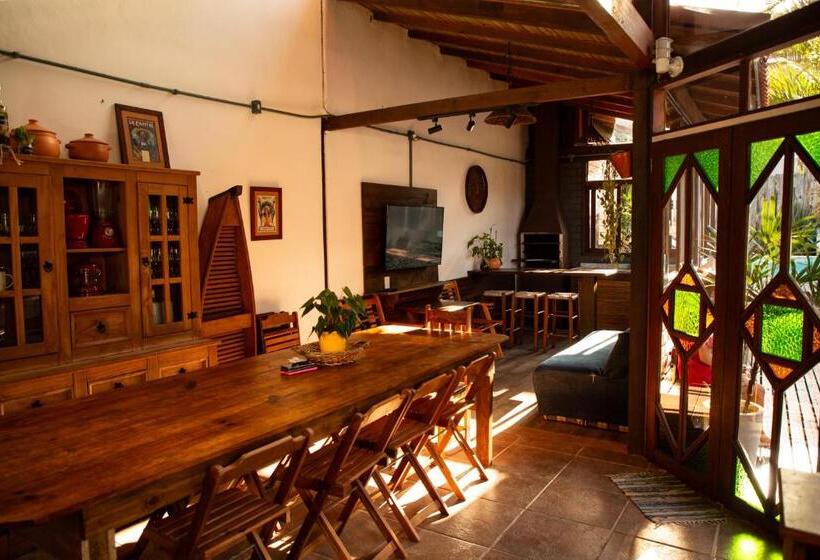 بنسيون Morada Da Xica