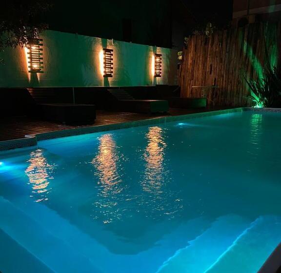 بنسيون Morada Da Xica