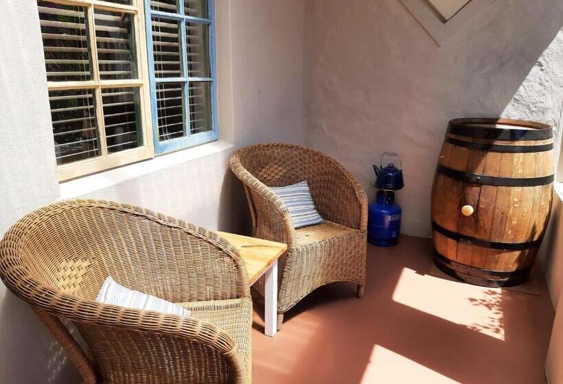 膳宿费 Over Karoo Inn