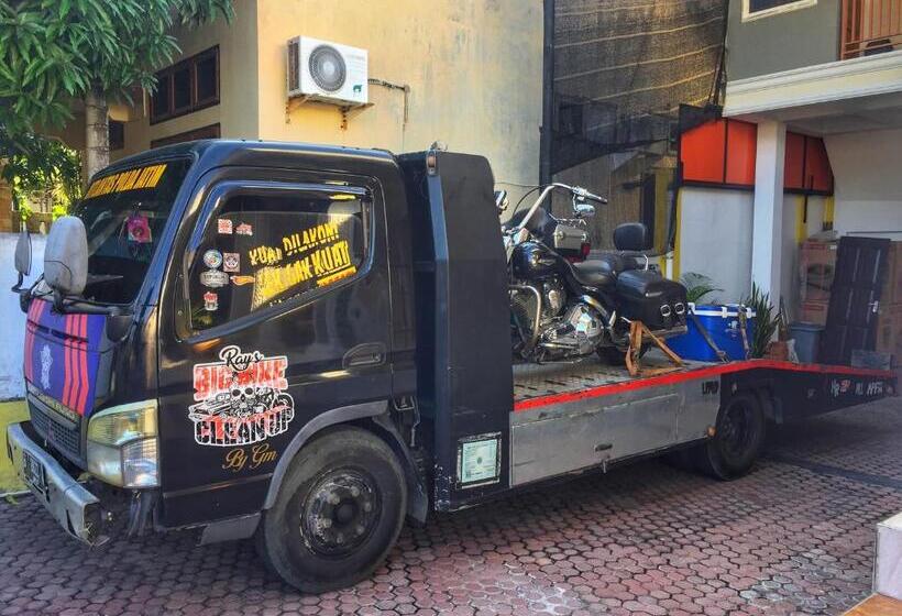 ペンション Pondok Simpang Tiga