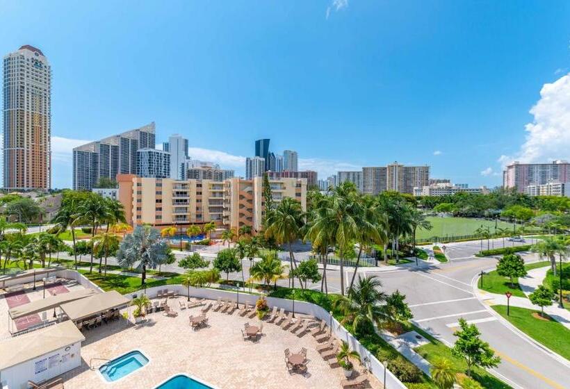 Quick Walk To The Beach