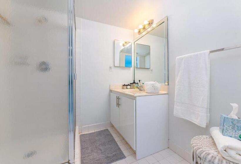 Quick Walk To The Beach