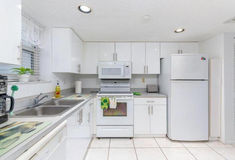 Quick Walk To The Beach