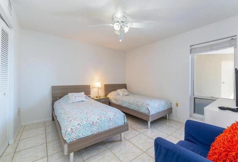 Quick Walk To The Beach