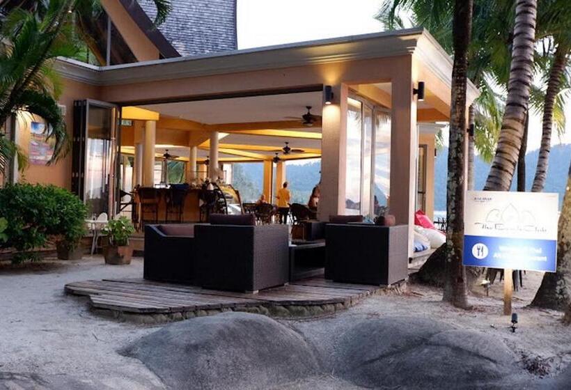 استراحتگاه Siam Royal Bay Beach Villa And Beachfront Apartments