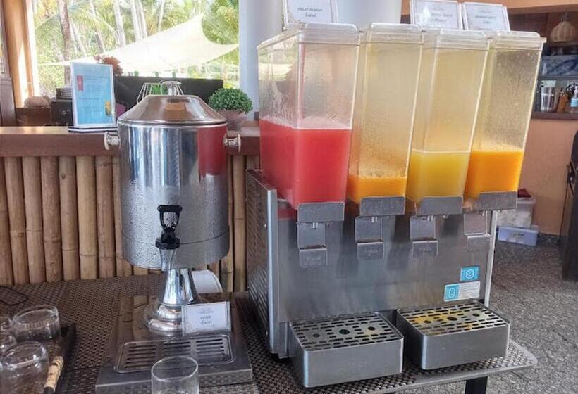 Курорт Siam Royal Bay Beach Villa And Beachfront Apartments