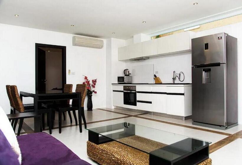 Курорт Siam Royal Bay Beach Villa And Beachfront Apartments