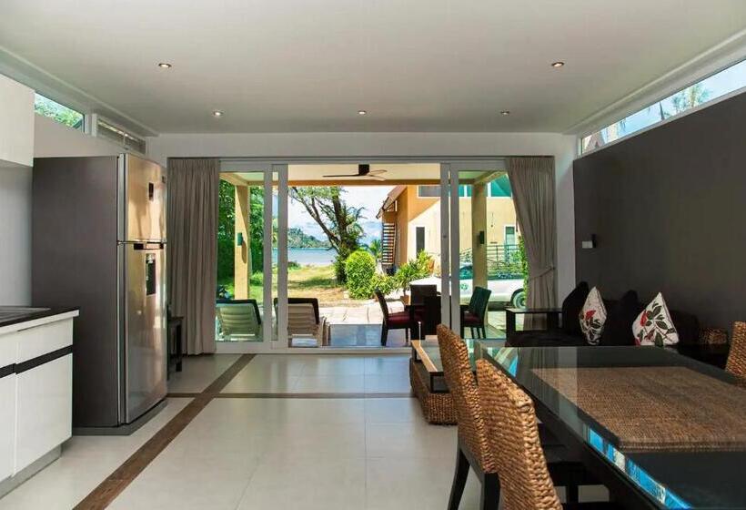 استراحتگاه Siam Royal Bay Beach Villa And Beachfront Apartments