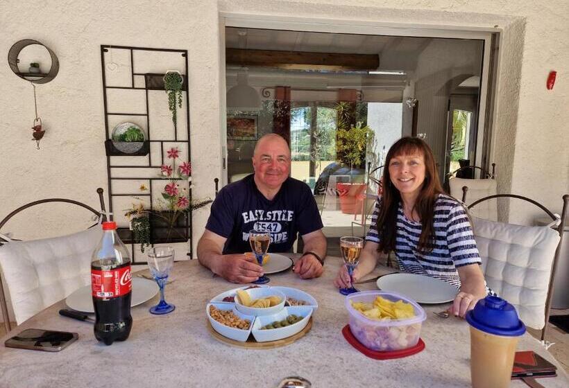 Ste Maxime Villa 5 Etoiles Piscine Chauffée Et Jacuzzi