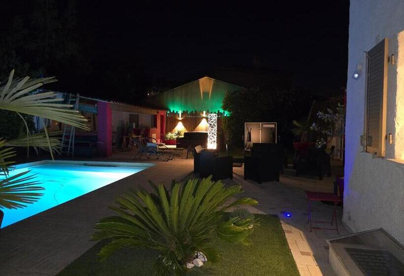 Ste Maxime Villa 5 Etoiles Piscine Chauffée Et Jacuzzi