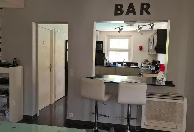 Ste Maxime Villa 5 Etoiles Piscine Chauffée Et Jacuzzi