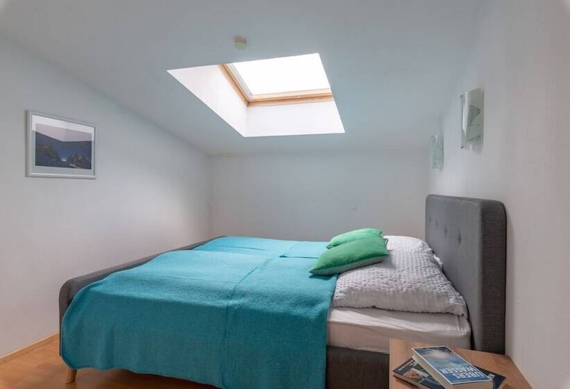 Sun Valley Apartments