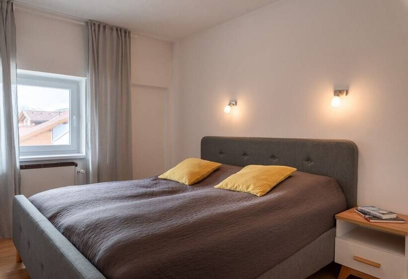 Sun Valley Apartments