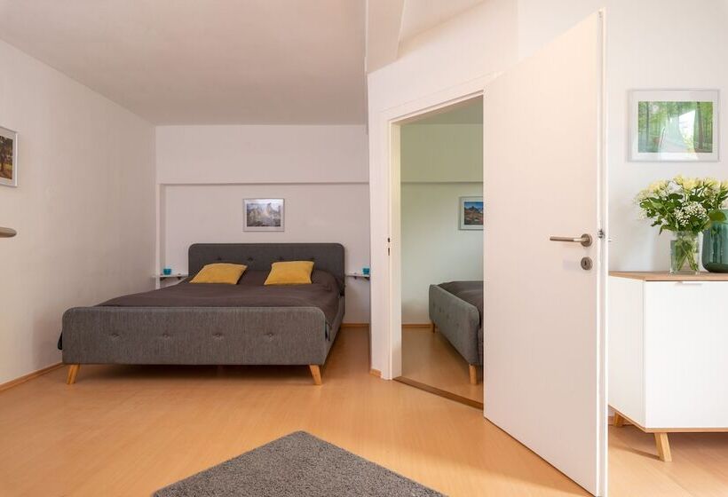 Sun Valley Apartments