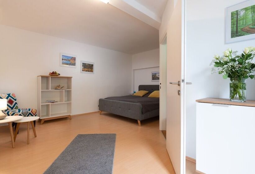 Sun Valley Apartments