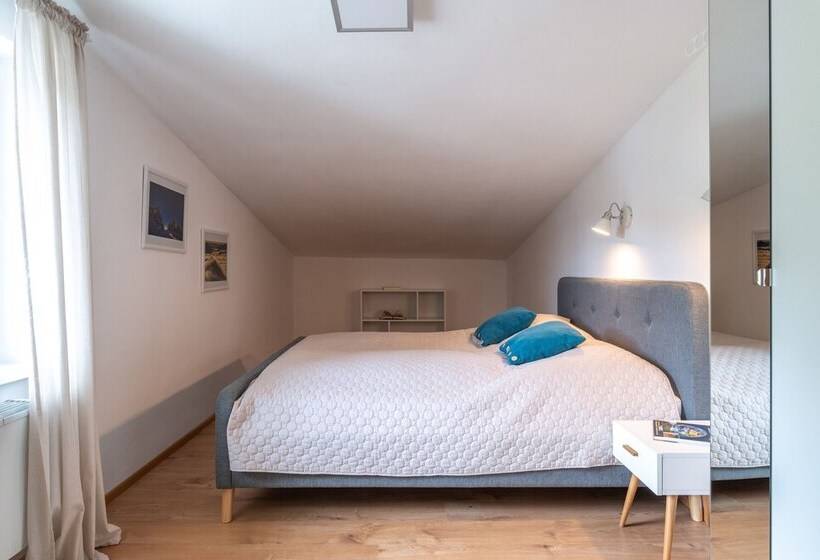 Sun Valley Apartments