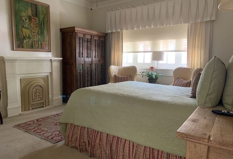 Terrell House Bed And Breakfast