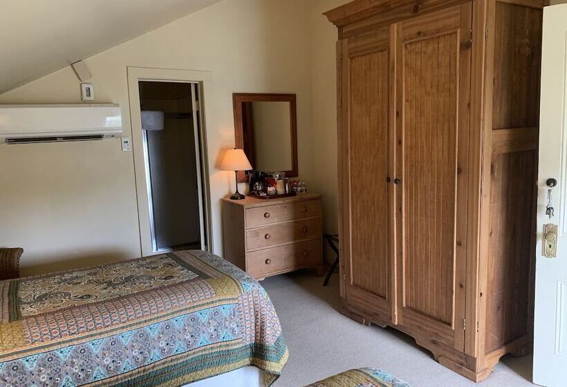 Terrell House Bed And Breakfast