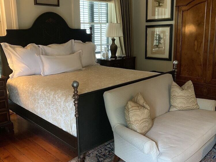 Terrell House Bed And Breakfast