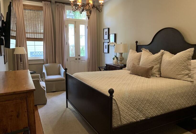 Terrell House Bed And Breakfast