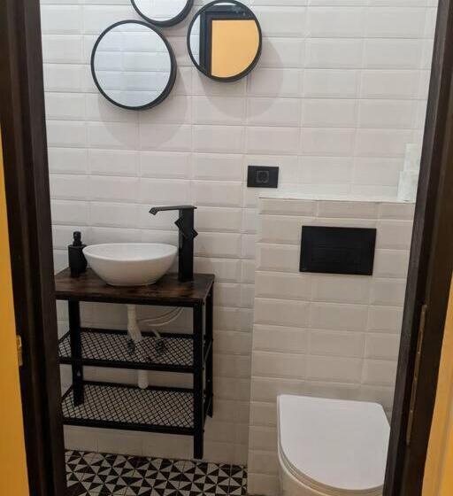 The Industrique Home   3 Bedroom Apartment