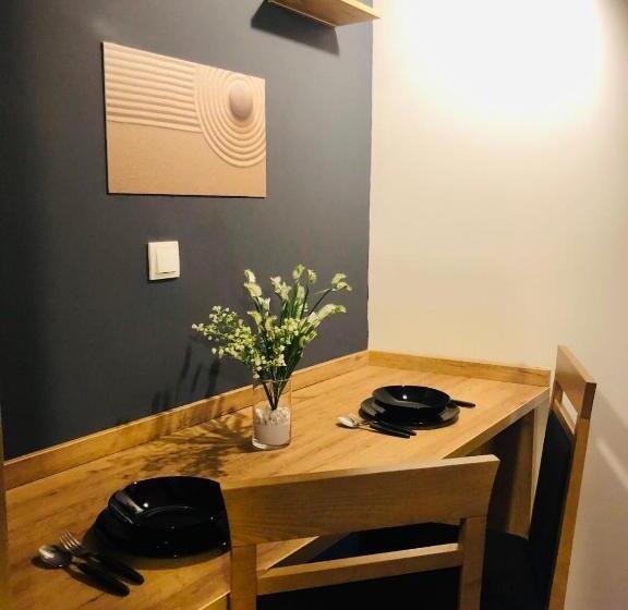 Urban Corner   Deluxe Apartments