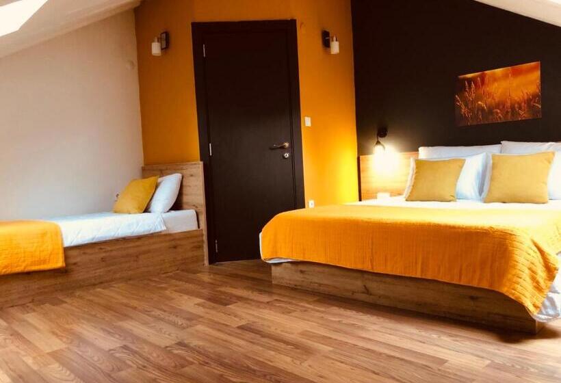 Urban Corner   Deluxe Apartments