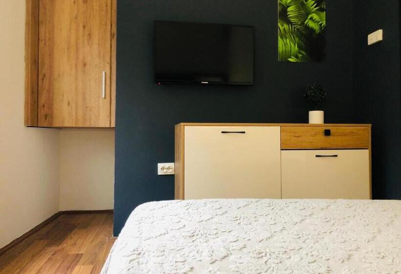 Urban Corner   Deluxe Apartments