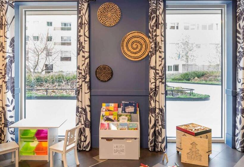 Aparthotel Adagio La Defense Courbevoie