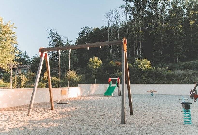 ユースホステル Terres De France   Les Hameaux De Pomette