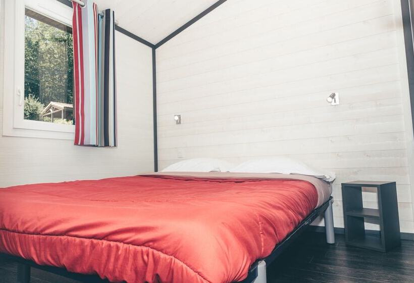 ユースホステル Terres De France   Les Hameaux De Pomette