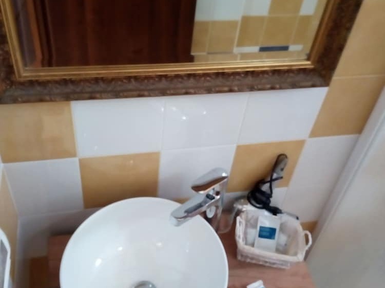 Bed and Breakfast Lunacalanti