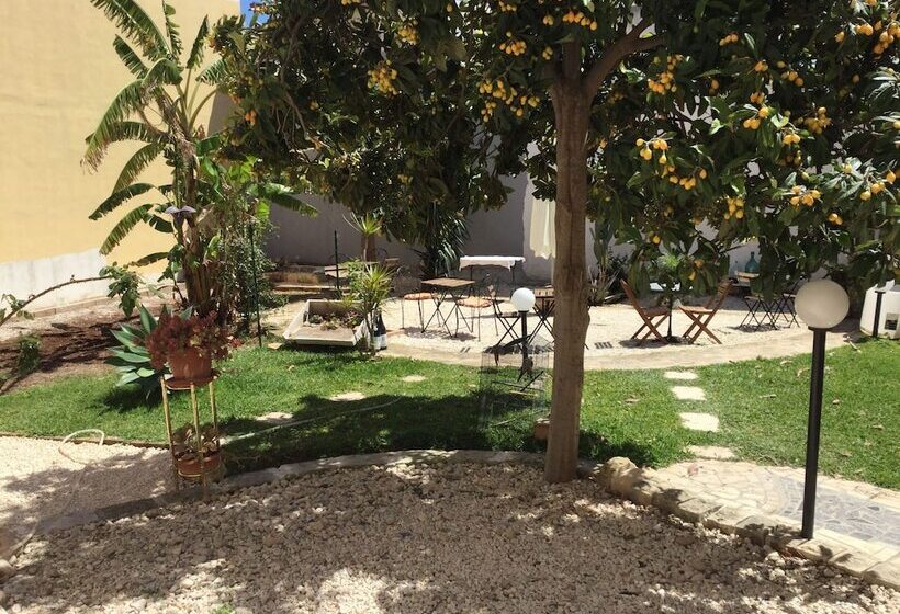 Bed and Breakfast Lunacalanti